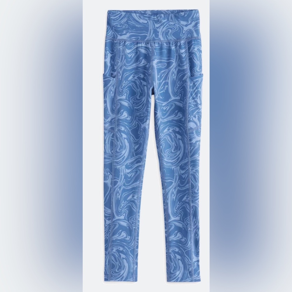 Kids We Wander side pocket legging in blue size small 6-7. Nwt